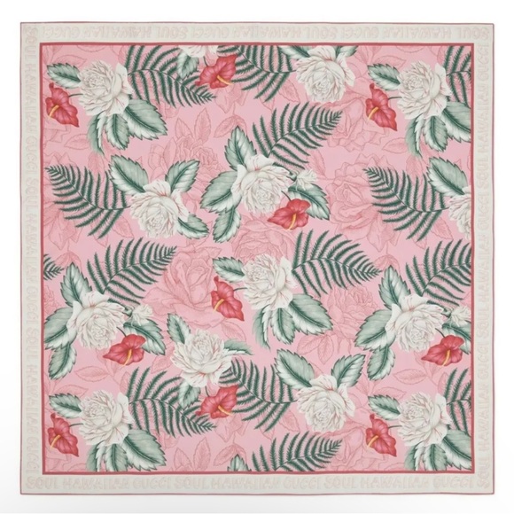Gucci Hawaiian Dream Floral Logo Large 100% Silk Scarf 90 X 90 Cm NWT Box - Picture 1 of 9